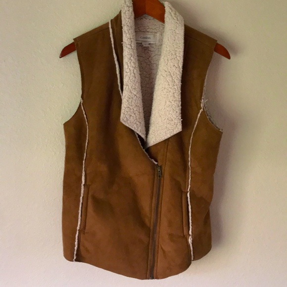 Fleecey Zippered Brown Vest, with Pockets! - Picture 2 of 6